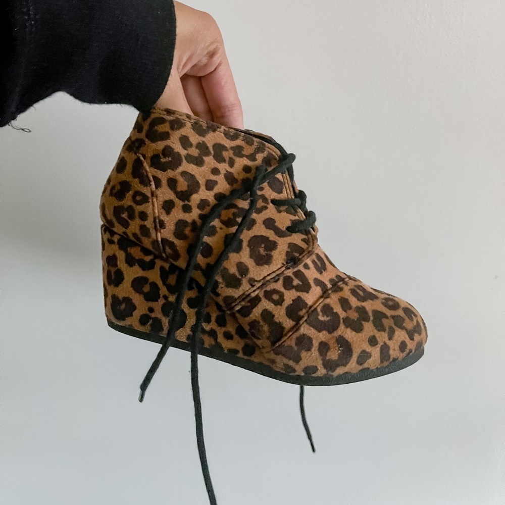 Kids leopard print wedge booties
